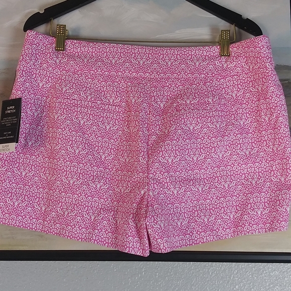 NWT Counterparts Pink and white Super Stretch Shorts Size PXL - Picture 2 of 5
